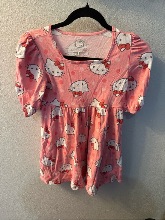 Hello Kitty Other - Hello Kitty Pink Short-Sleeve Puff Top with Bow Print